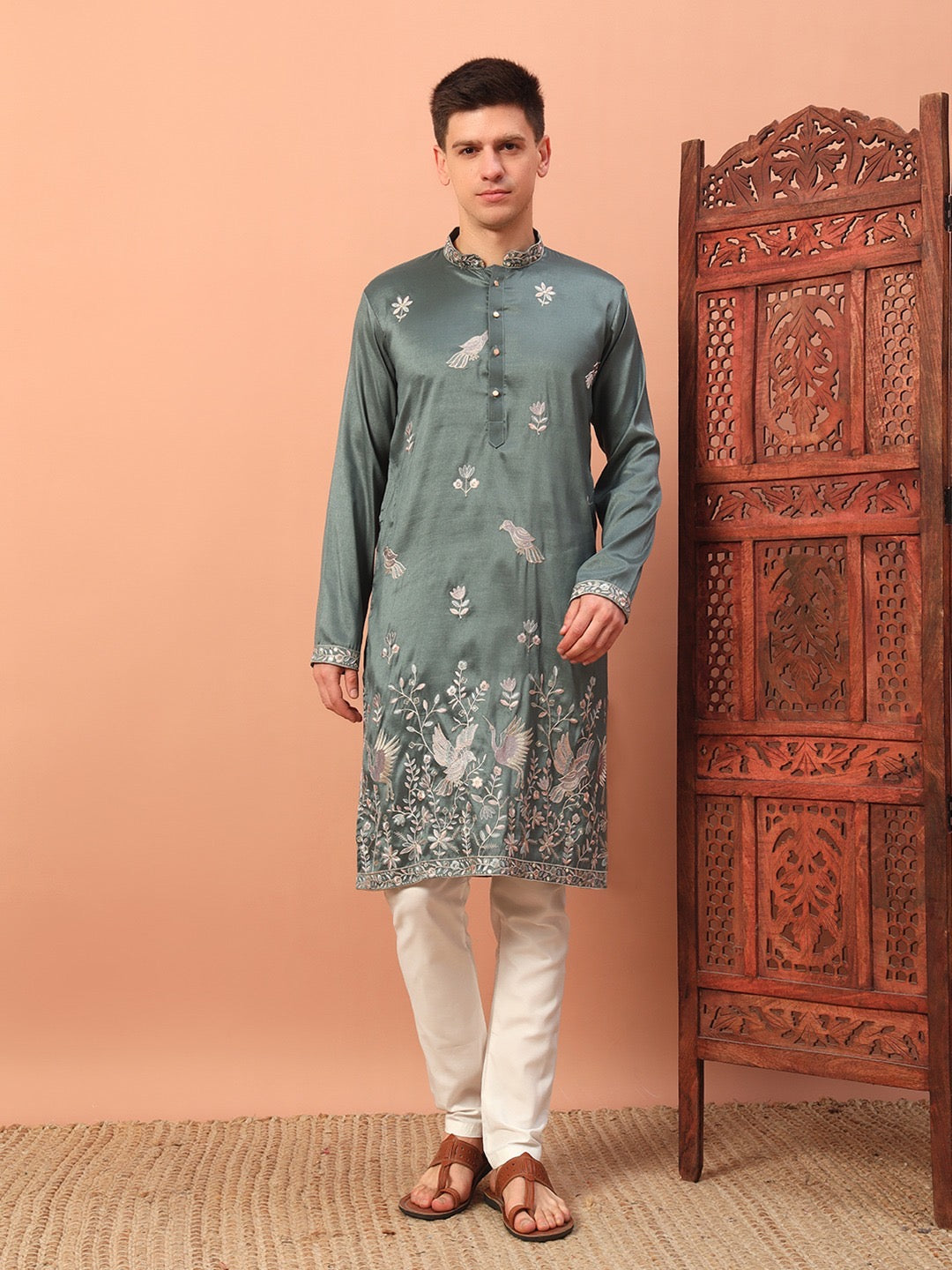 Men Kurta set with embroidery