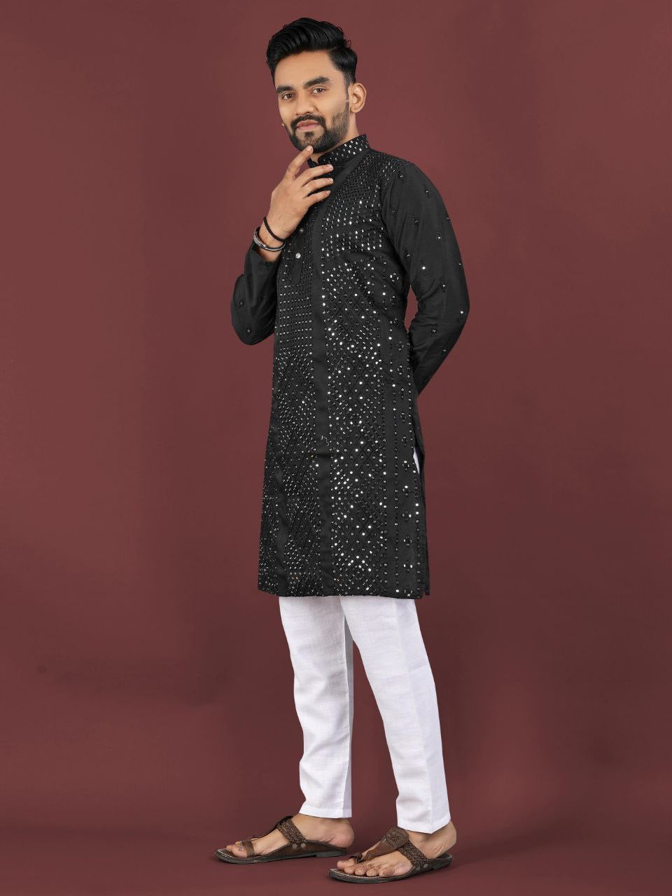 Men’s Embroidered Kurta Pajama Set
