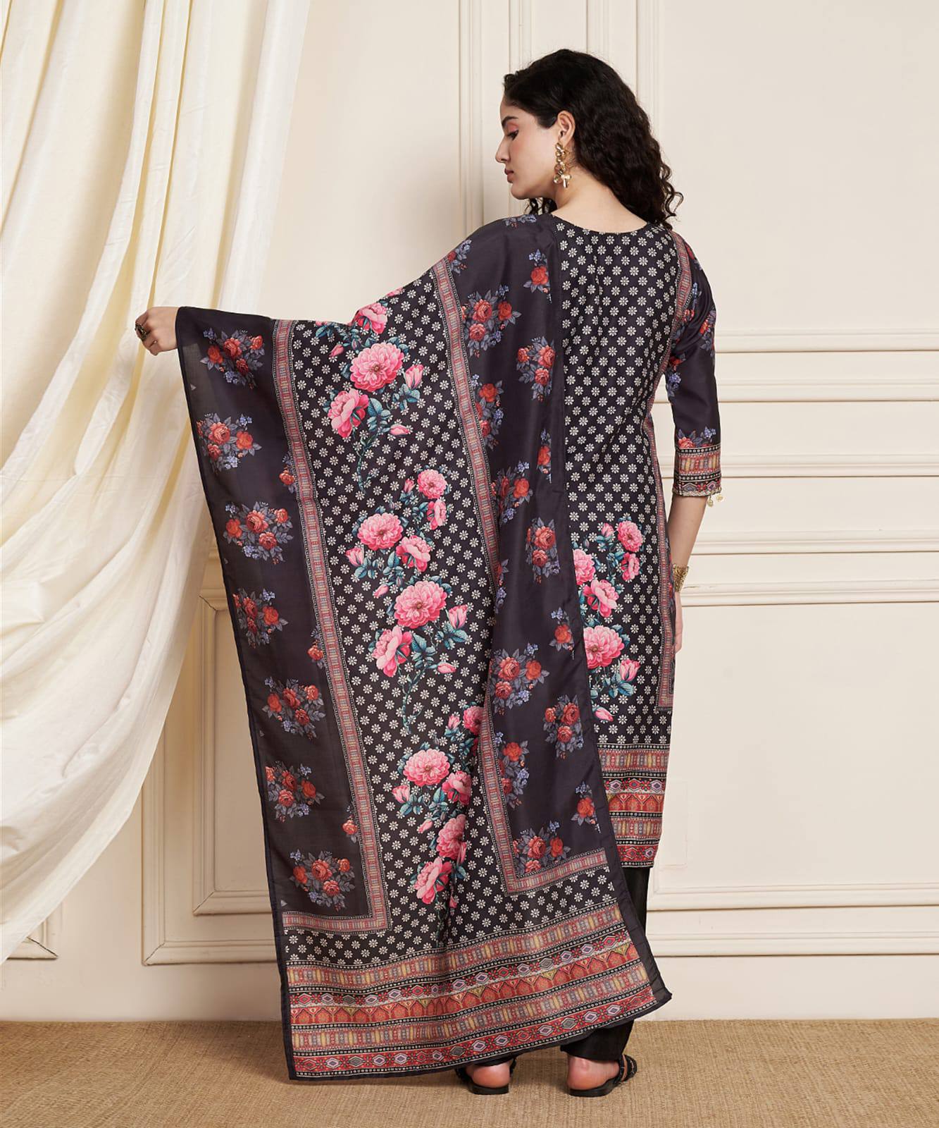 Elegant Black Kurti Set