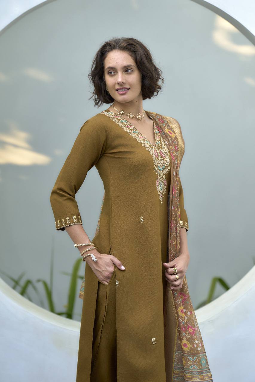 Embroidered Kurti Set with Chanderi Butti Dupatta