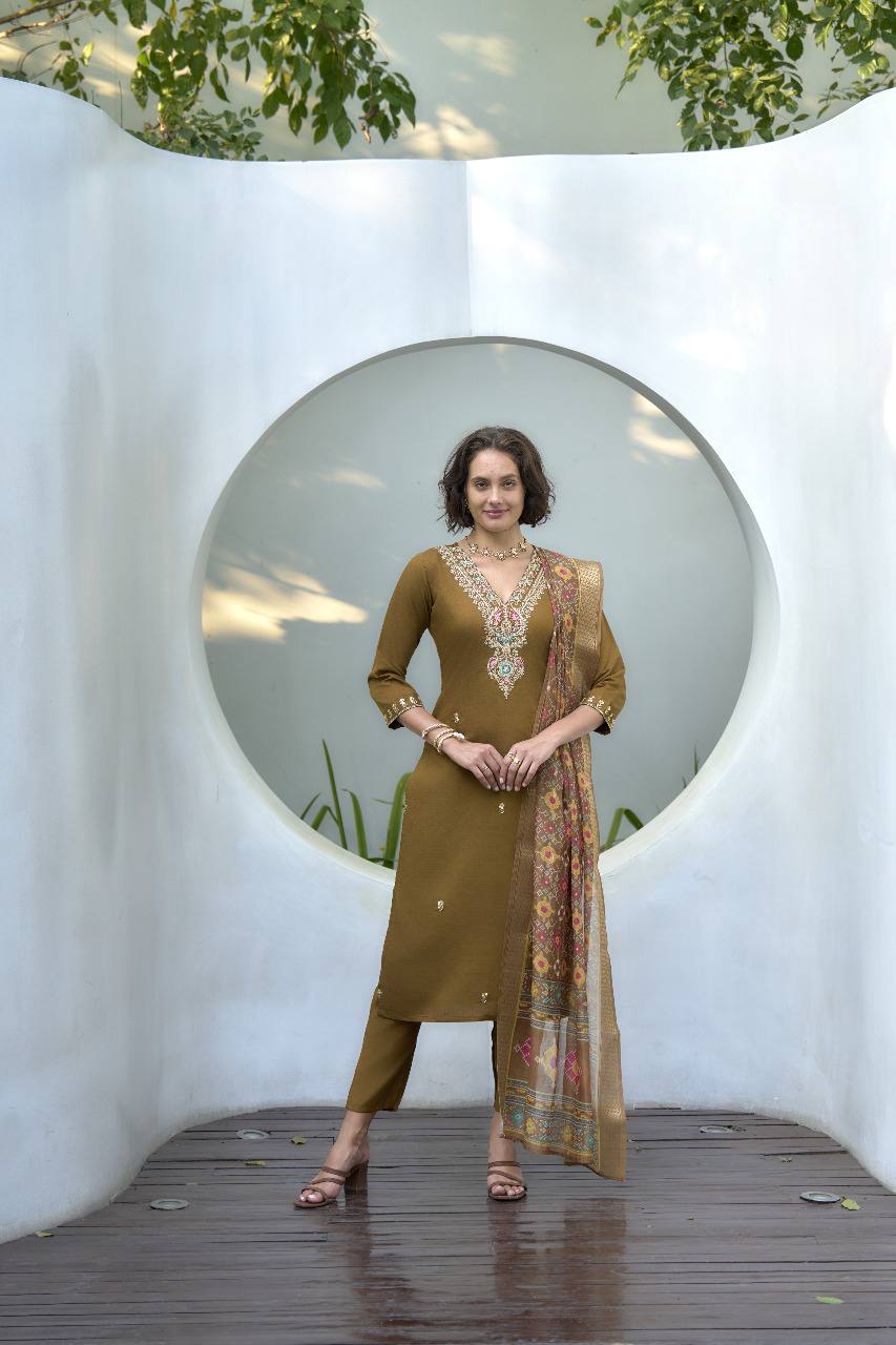 Embroidered Kurti Set with Chanderi Butti Dupatta