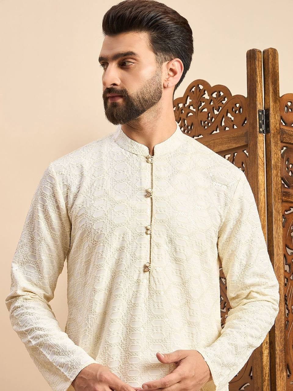 Embroidered Mandarin Collar Straight Kurta