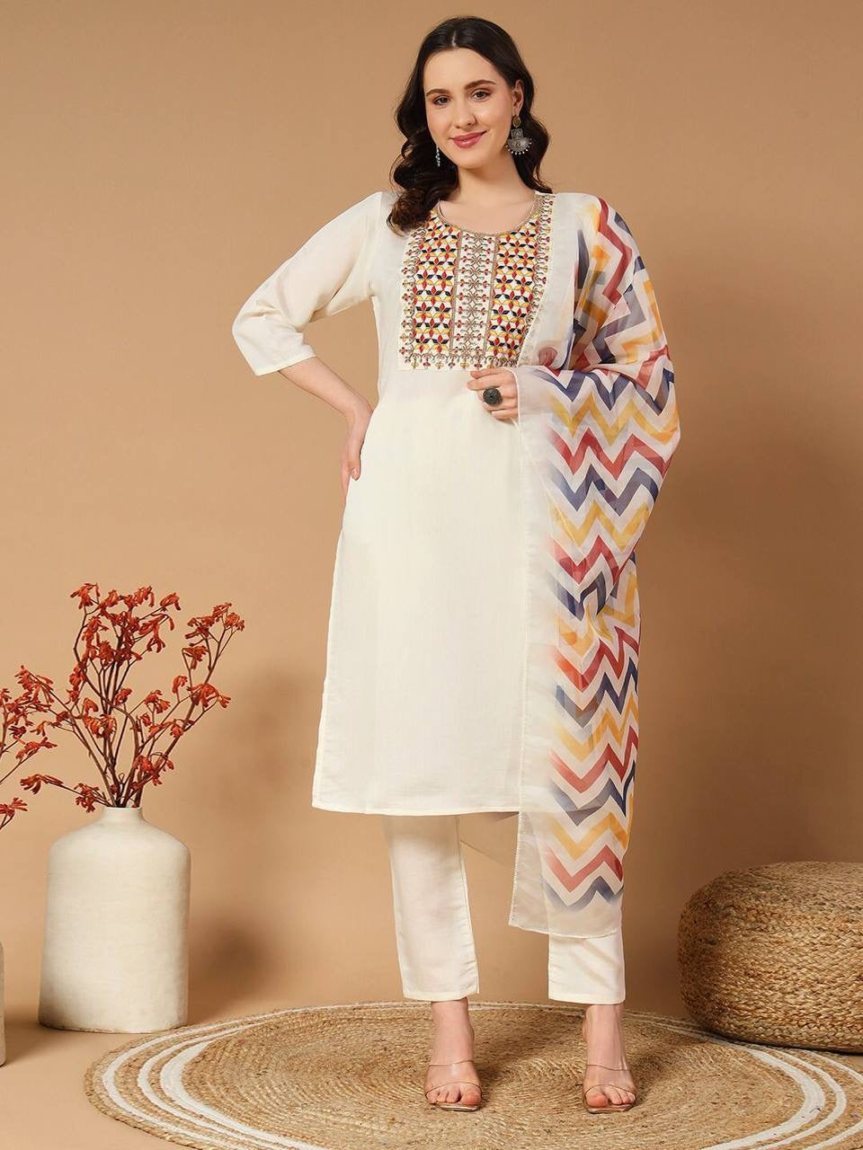 Ayesha White Kurti with Pants & Dupatta