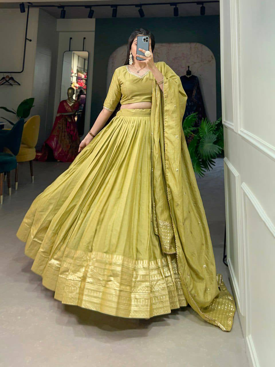 Ishita Lehenga Set with Dupatta