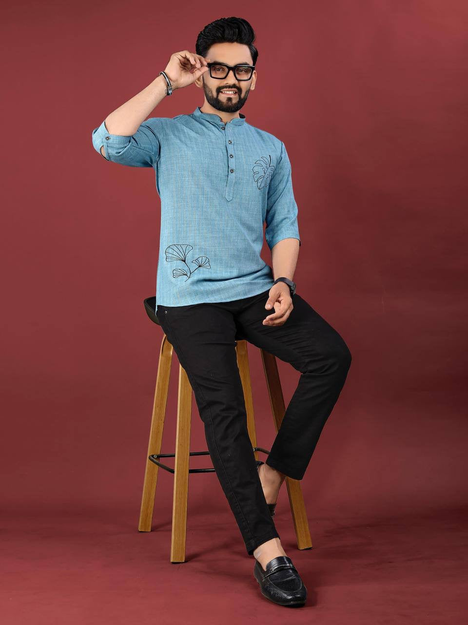 Men’s Short Kurta – Tradition Meets Modern Style