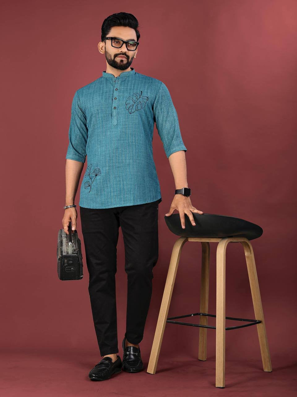 Men’s Short Kurta – Tradition Meets Modern Style