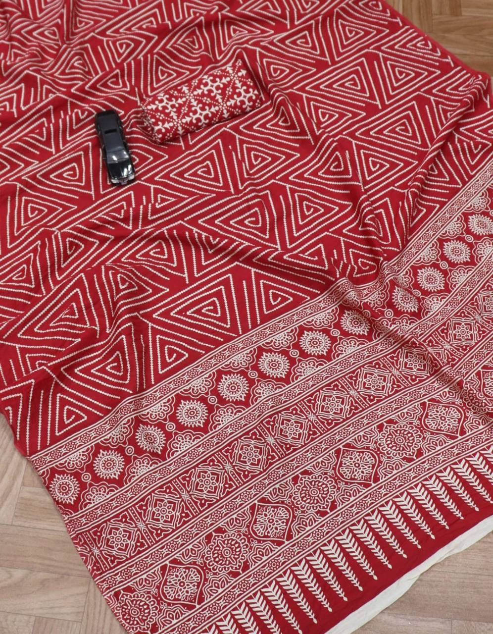 Red Geomteric printed Saree