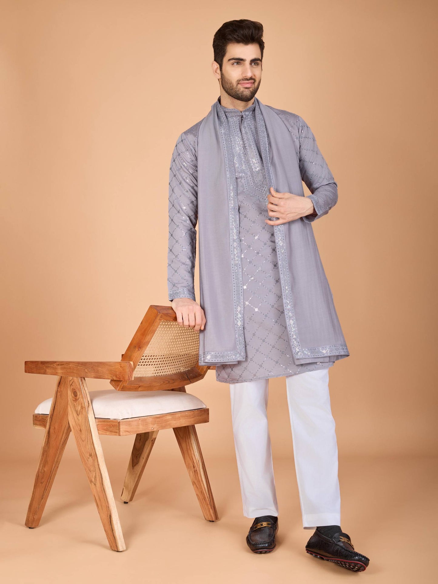 Elegant festive Embroidered Kurta Set