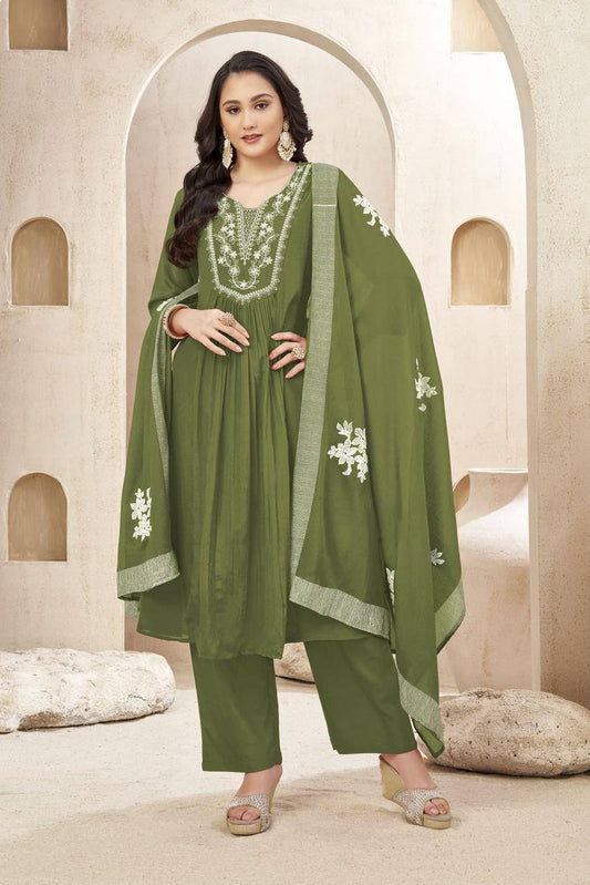 Chinon Embroidered Kurti Set with Dupatta