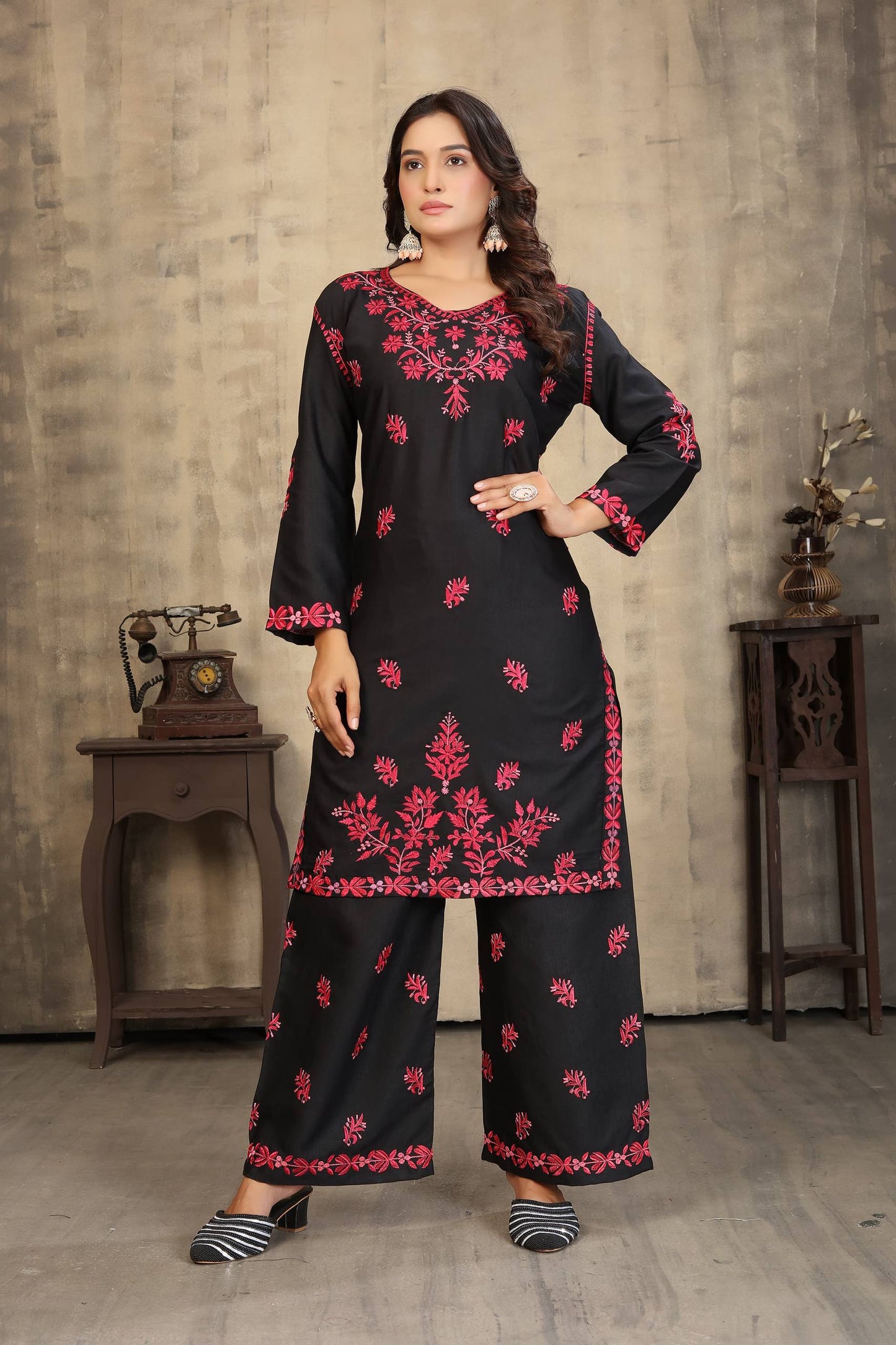 Chikankari Embroidered  Kurti & Pant Set
