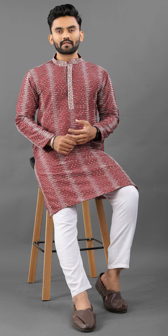 Men’s Embroidered Kurta Set