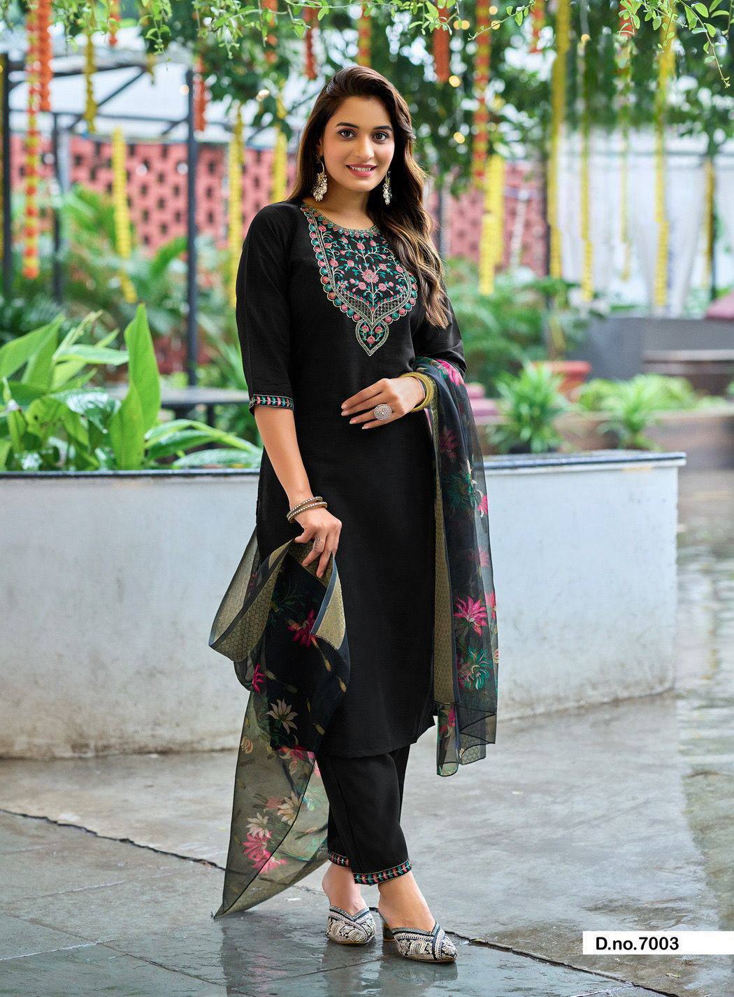 Black Straight Kurti Set with Organza Jacquard Dupatta