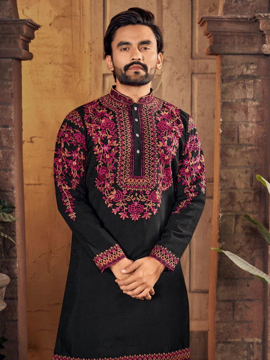 Virasat Men Black Kurta set with Floral Embroidery